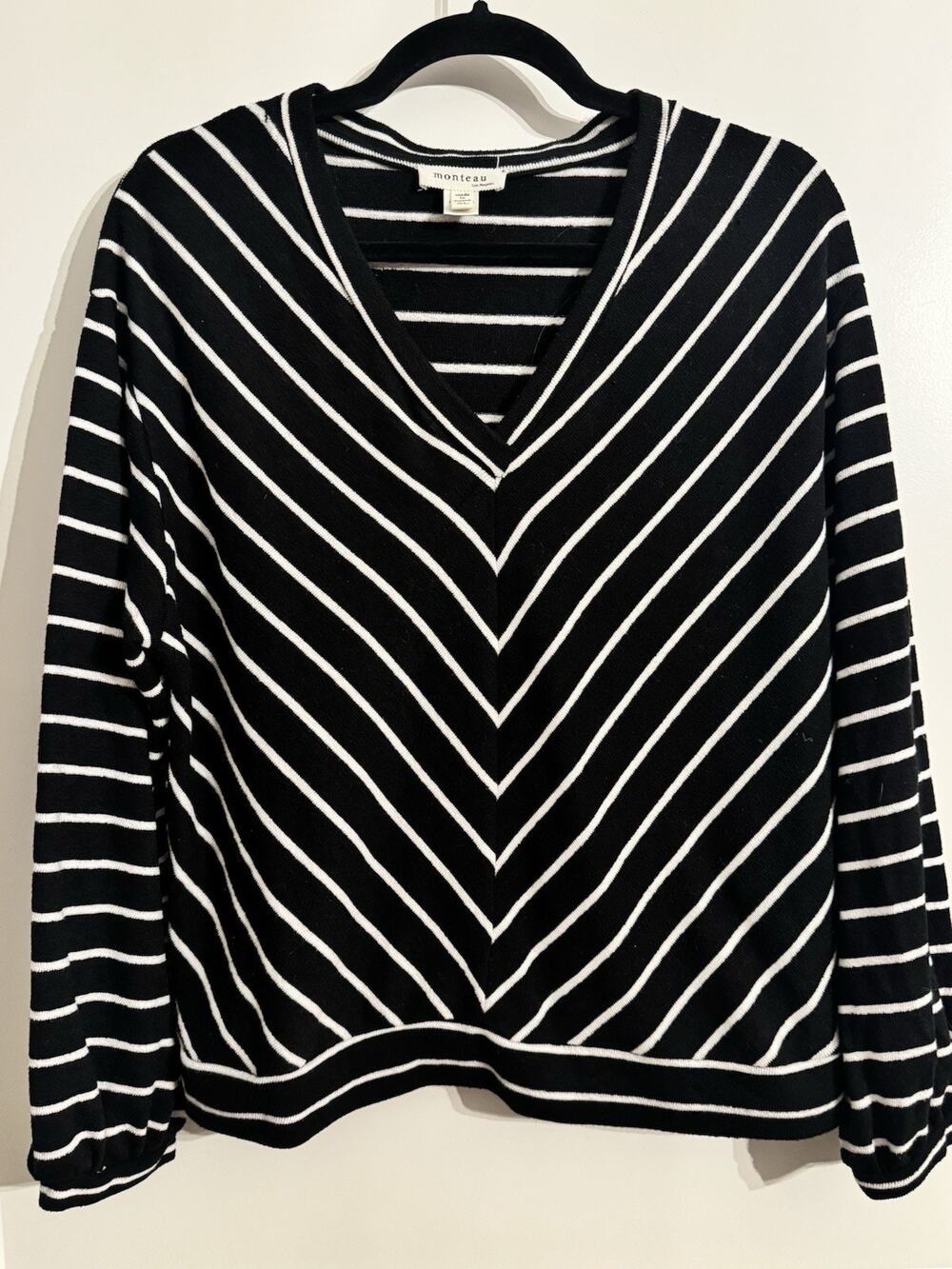 Monteau Striped V Neck sweater Black Sz XL preppy Dark Academia Old Money